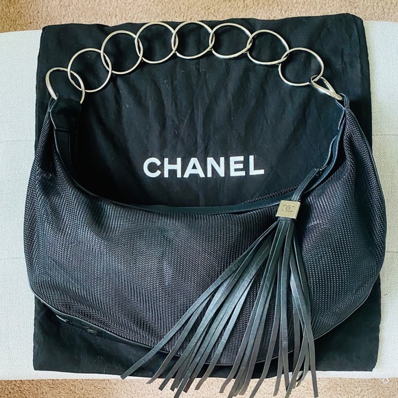 SOLD π Chanel Vintage Mesh and Leather Tassel Bag - Picture 4 of 13